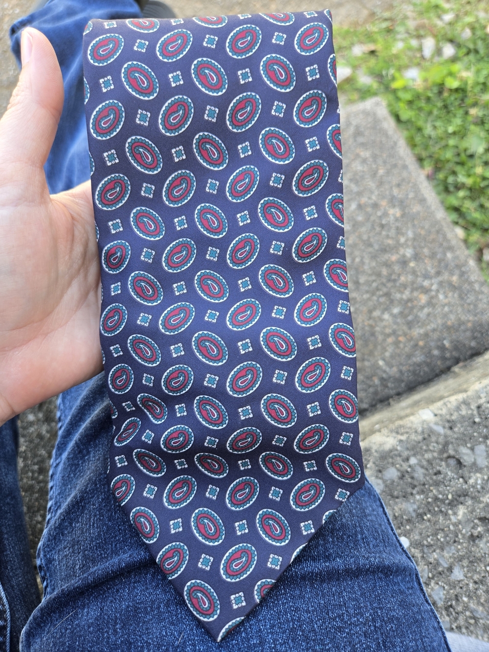 Navy Paisley-Print Men's Tie with Red Accent